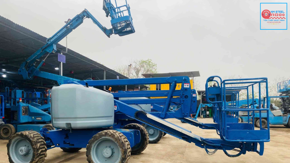Bảng Giá Thuê Xe Cẩu Nâng Người - Địa Chỉ Cung Cấp Từ A-Z