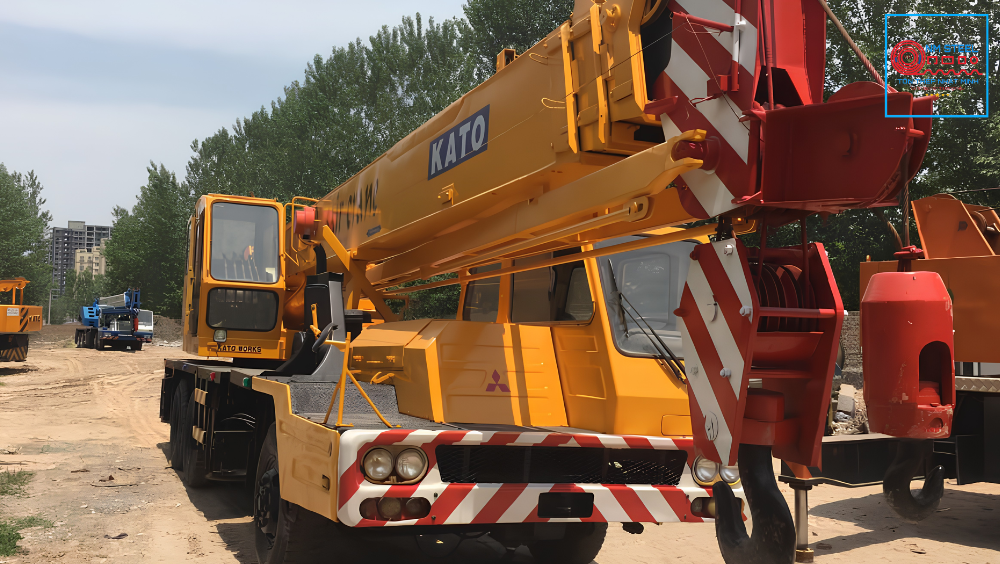 Đại Lý Cho Thuê Xe Cẩu Kato TPHCM 60 Tấn Chi Tiết 2 Đại Lý Cho Thuê Xe Cẩu Kato TPHCM 60 Tấn Chi Tiết