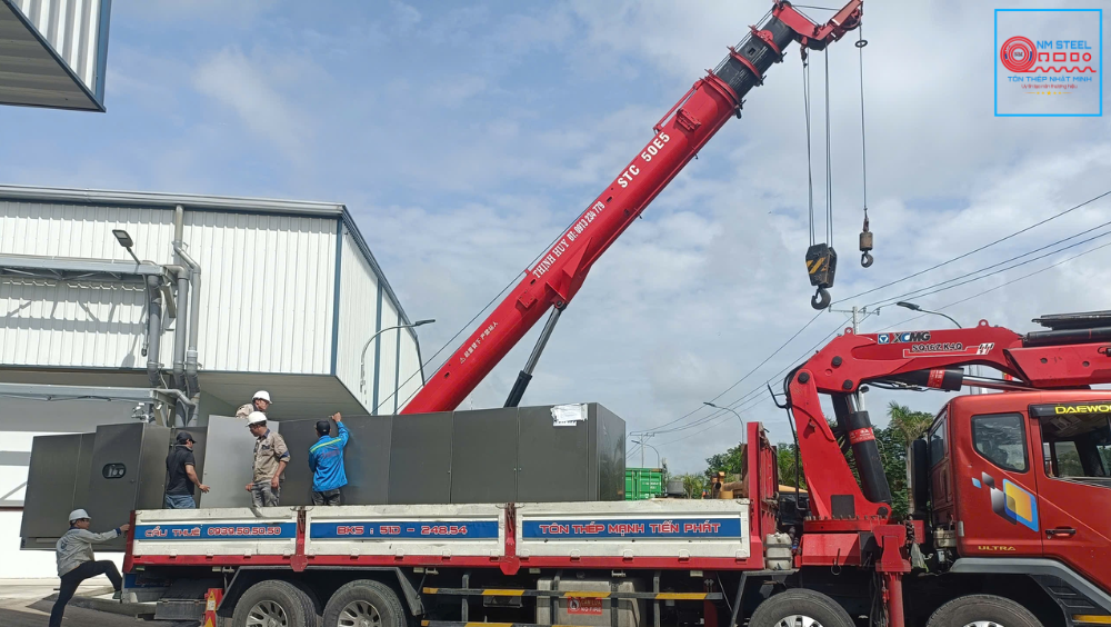Thuê Xe Đầu Kéo Cẩu Thiết Bị Máy Móc Trọn Gói: Báo Giá Chi Tiết