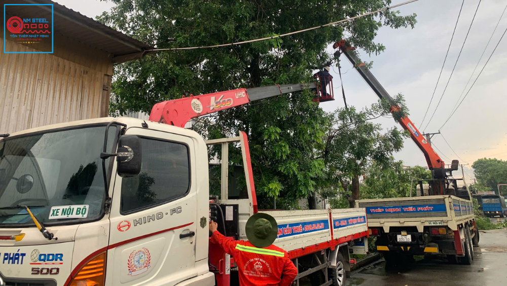 Báo Giá Thuê Xe Rổ Cắt Cây Xanh Mới Nhất | Địa Chỉ Thuê Uy Tín