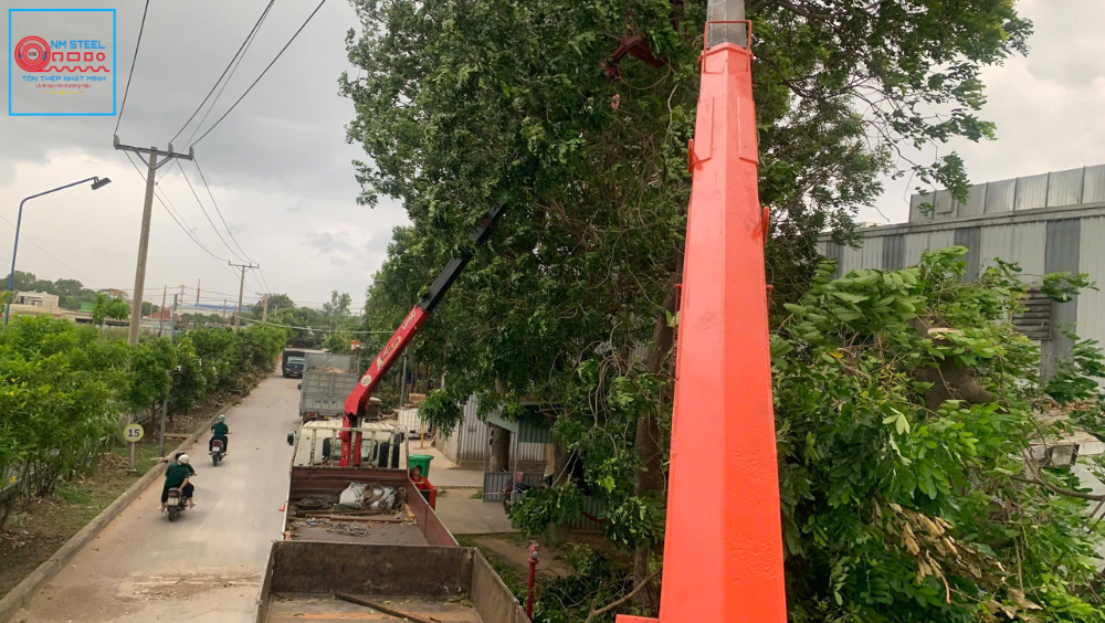 Báo Giá Thuê Xe Nâng Người Cắt Tỉa Cây Tại Tây Ninh 2 Báo Giá Thuê Xe Nâng Người Cắt Tỉa Cây Tại Tây Ninh